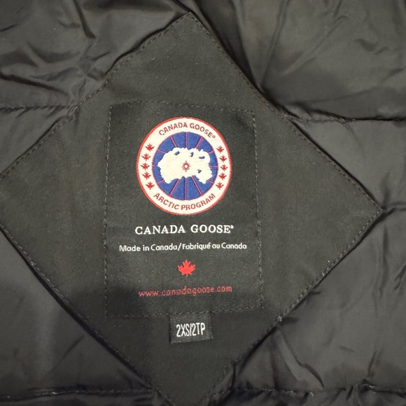 Canada Goose Kensington jacket - Picture 2 of 3